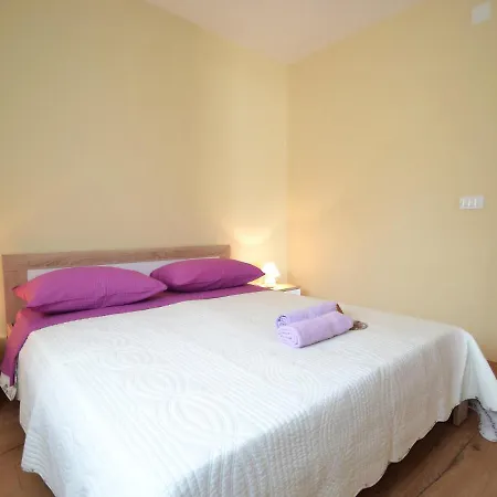 Ana.1 Apartment *