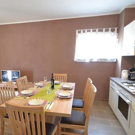 アパート Ana-1 By Interhome